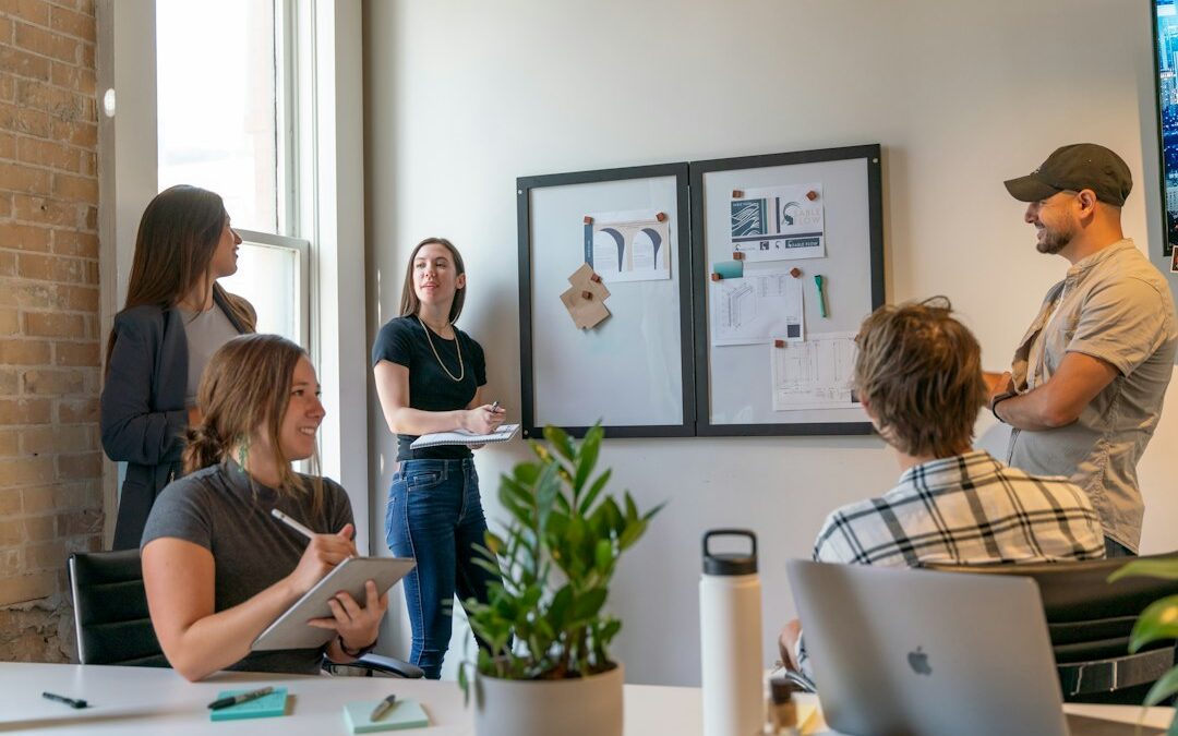 AEO para pymes: cómo aparecer en ChatGPT, Google AI y otros buscadores con IA